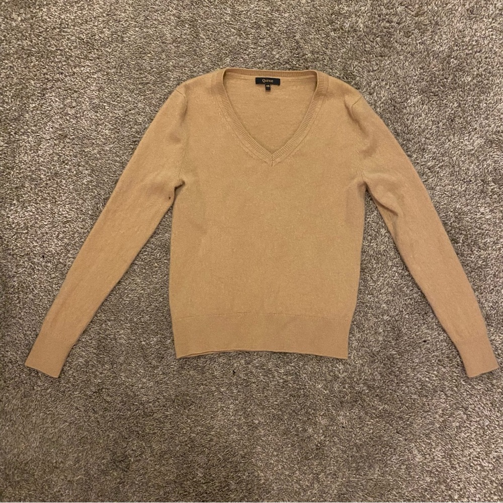 Quince 100% cashmere / Mongolian cashmere vneck sweater - Picture 2 of 7